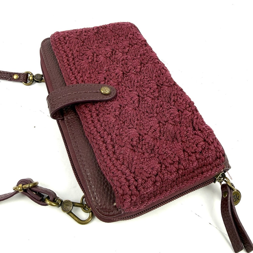 The Sak Iris Crochet Crossbody Smartphone Wallet Burgundy Leather Knit Used Once - Picture 3 of 9